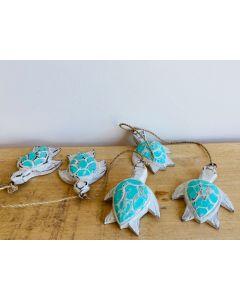 Garland of 5 wooden turtles - Aqua