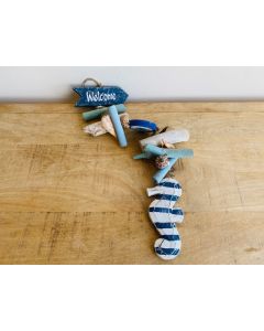 Aqua Welcome & Seahorse Garland